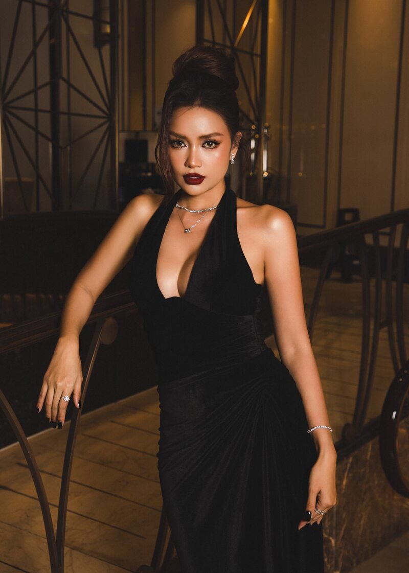 ảnh ngọc châu sexy