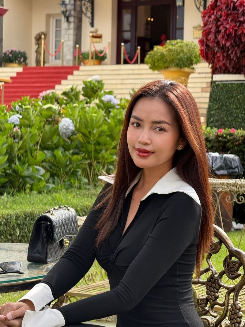 ảnh Ngọc Châu tóc dài