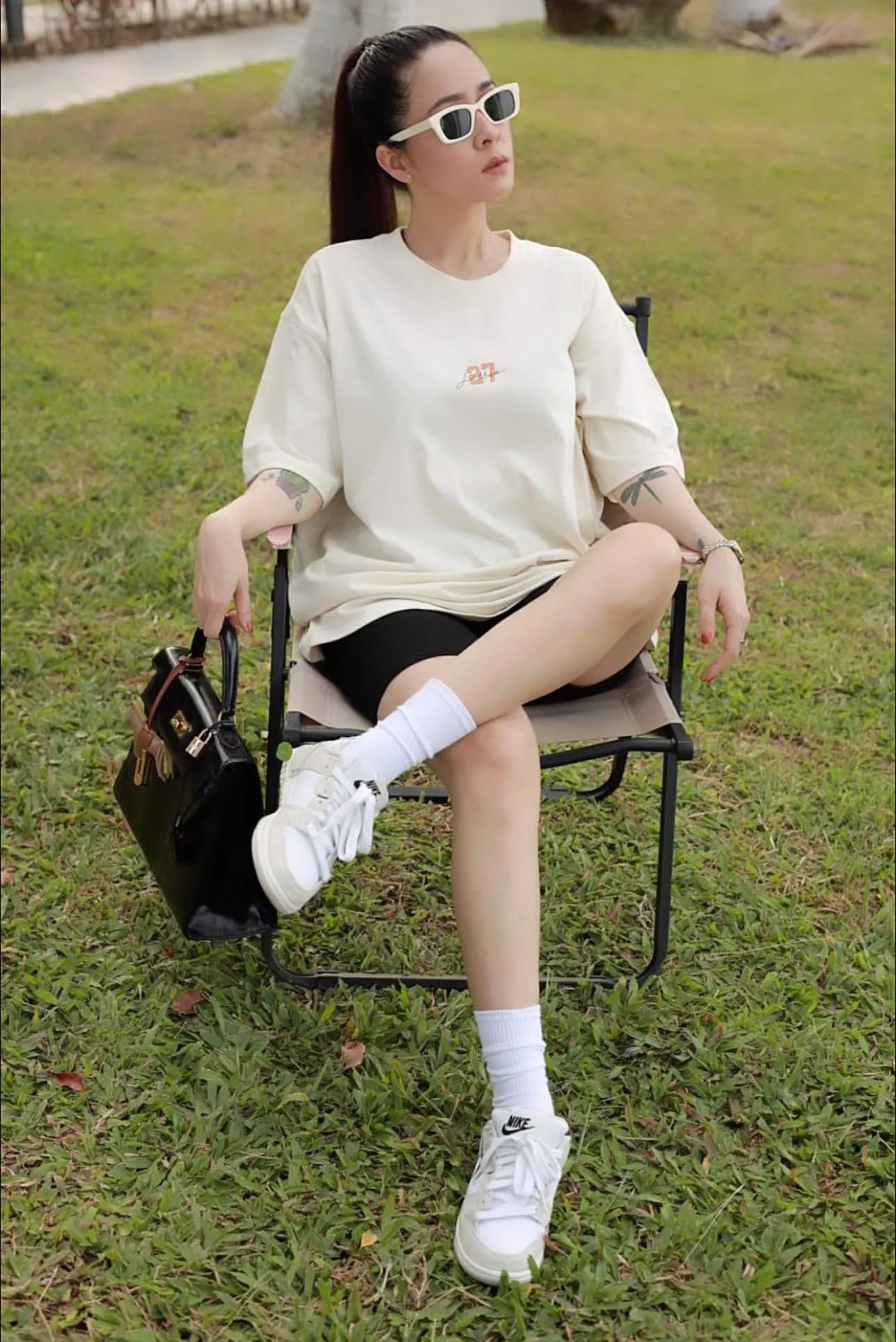 ảnh diễn viên thùy dương ngầu