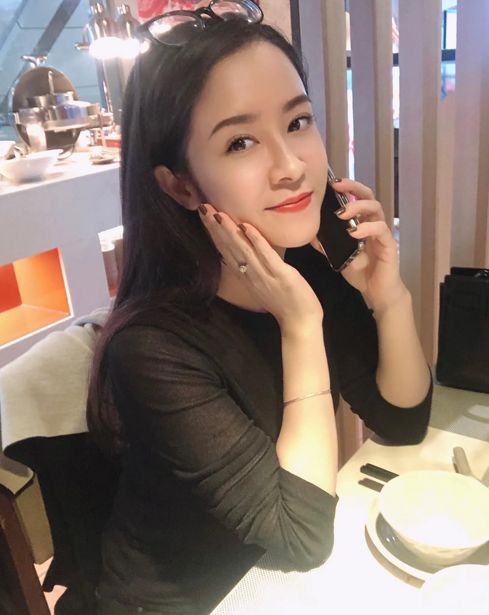 ảnh diễn viên thùy dương thân thiện
