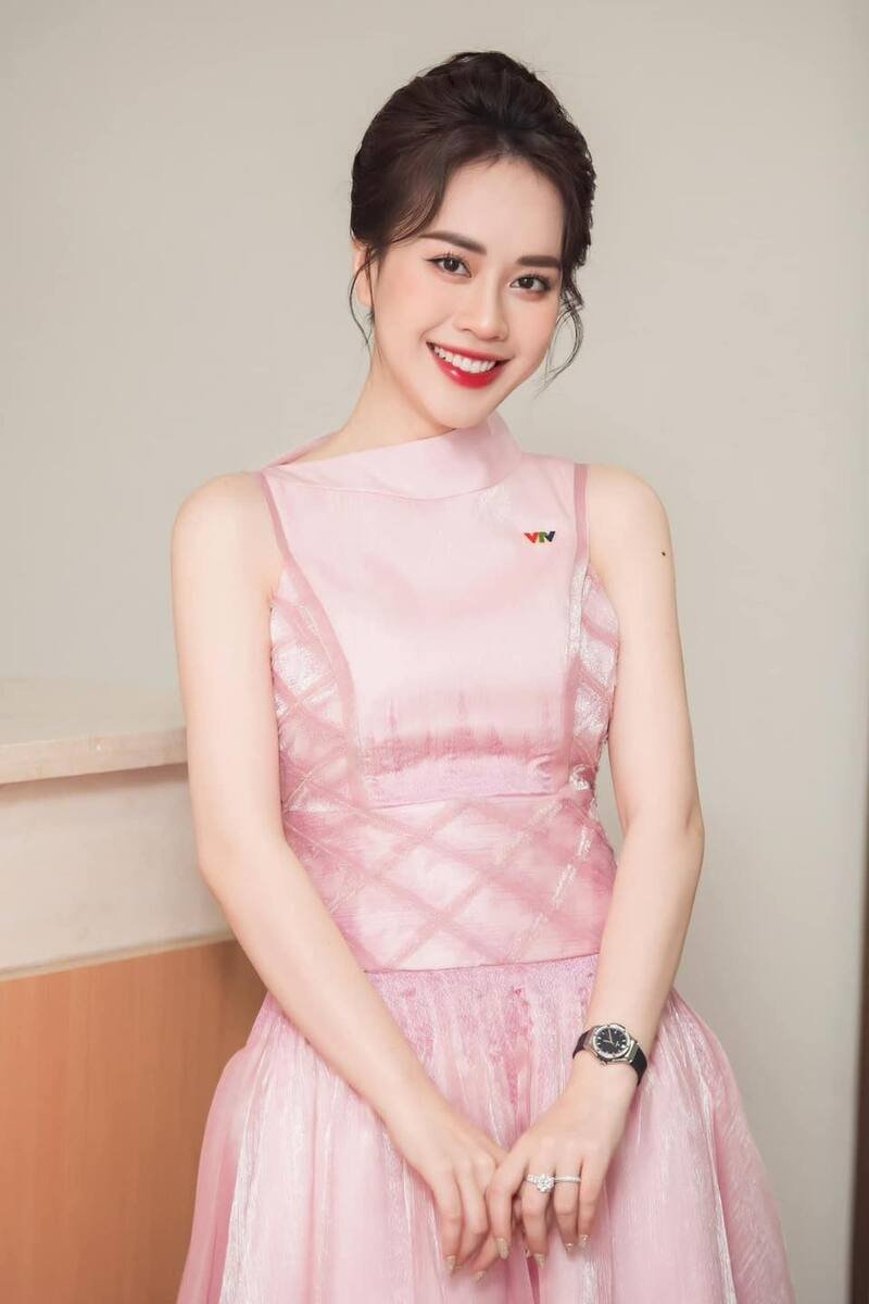 ảnh mc mai phương cực đẹp