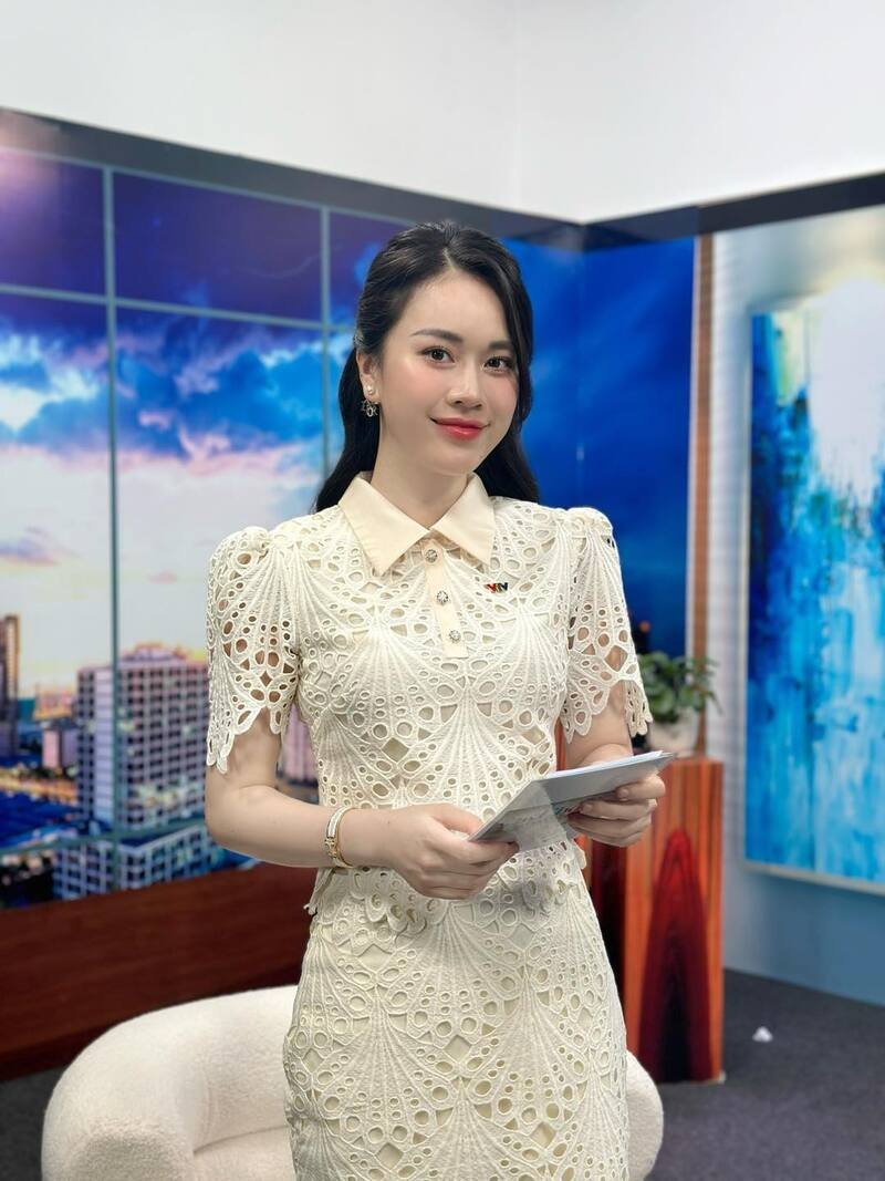 ảnh mc mai phương xinh đẹp