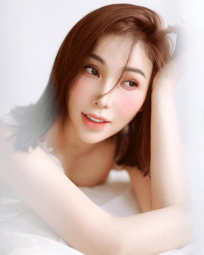 ảnh quỳnh thư cận mặt