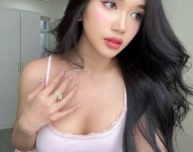 100+ Ảnh Sĩ Thanh nóng bỏng thu hút hàng ngàn lượt chiêm ngưỡng