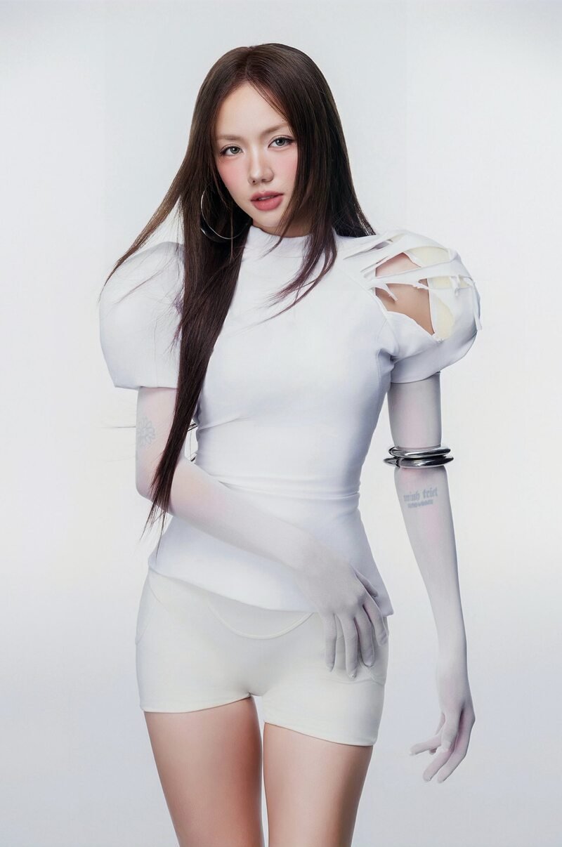ảnh trần phương ly mặc bó sát