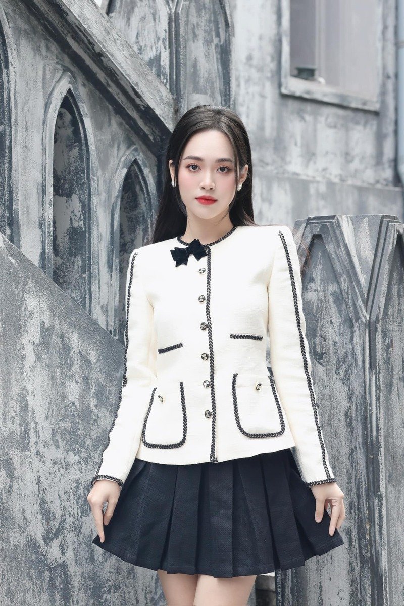ảnh trịnh thuỳ linh đẹp mê mẩn