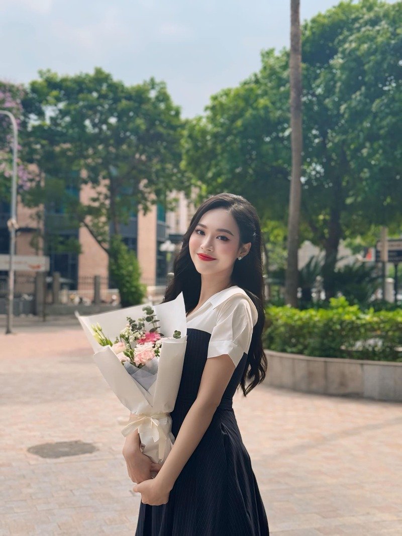 ảnh trịnh thuỳ linh đẹp