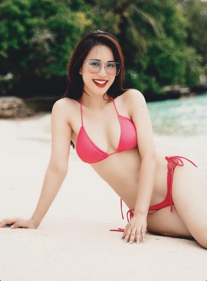 mc mai phương bikini