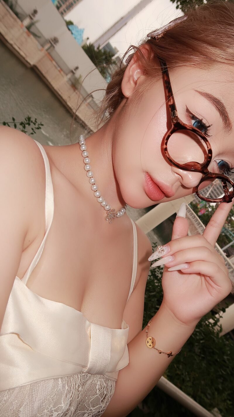 trần hà linh trend 