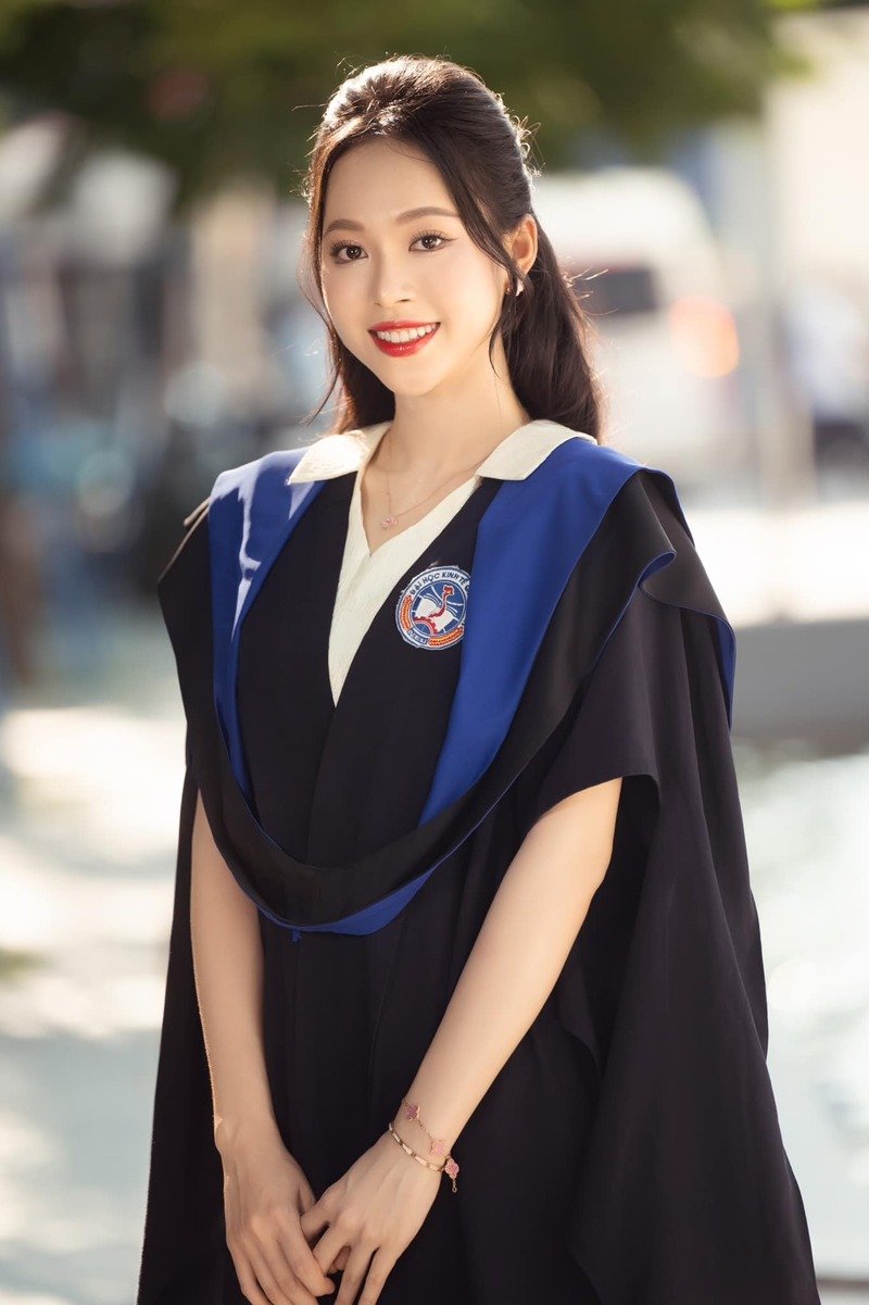 trịnh thuỳ linh xinh