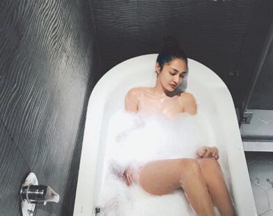 [105+] Ảnh Bảo Anh Bán Nude Khoe Trọn Thân Hình Nóng Bỏng