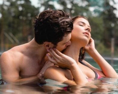 Mơ hôn gái xinh và những ý nghĩa bất ngờ