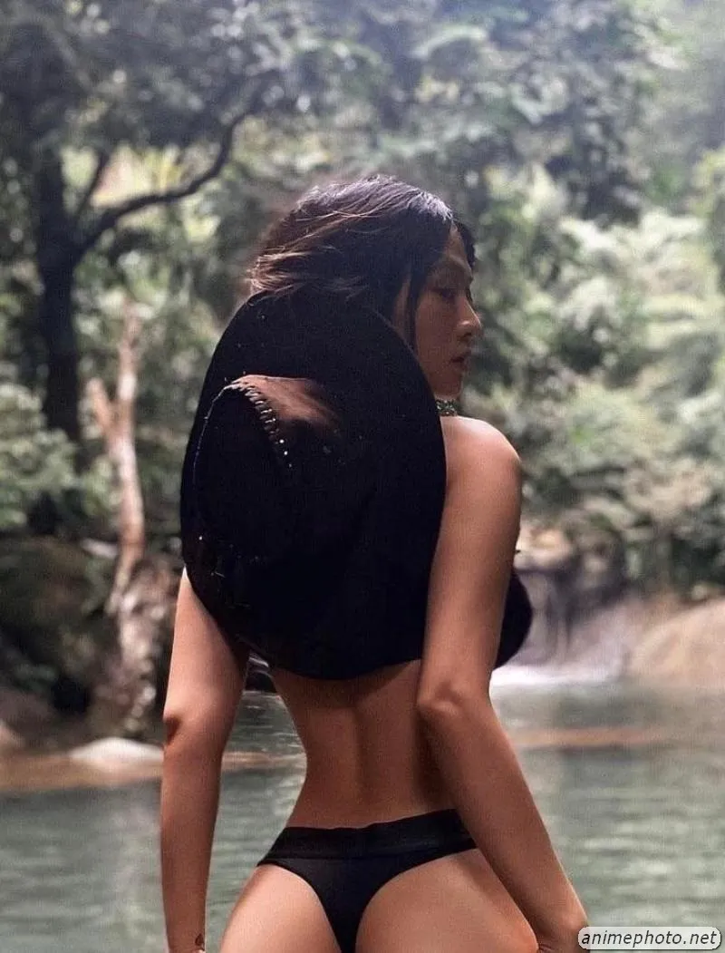 ảnh lê bống bikini 1