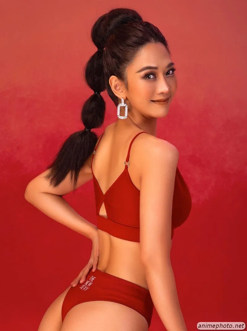 ảnh lê bống bikini 17