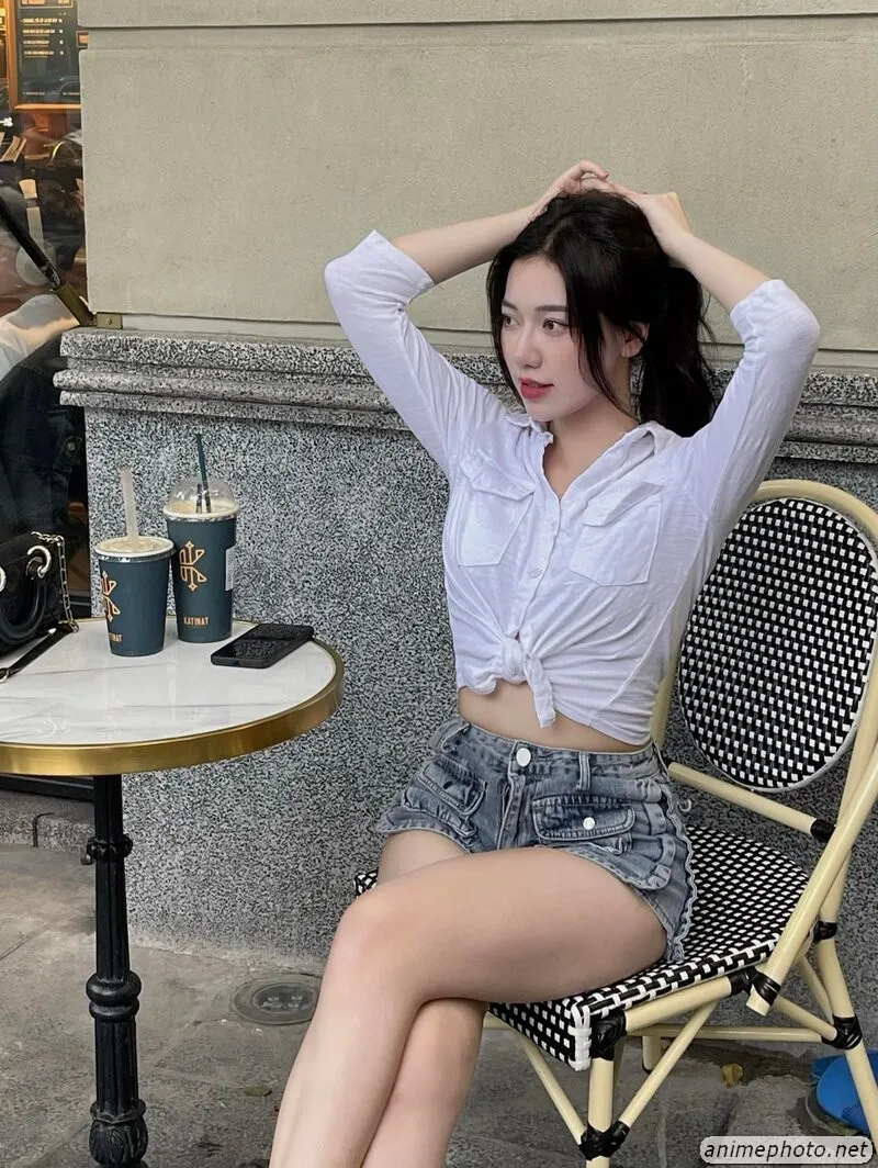 ảnh nguyễn thục anh 11