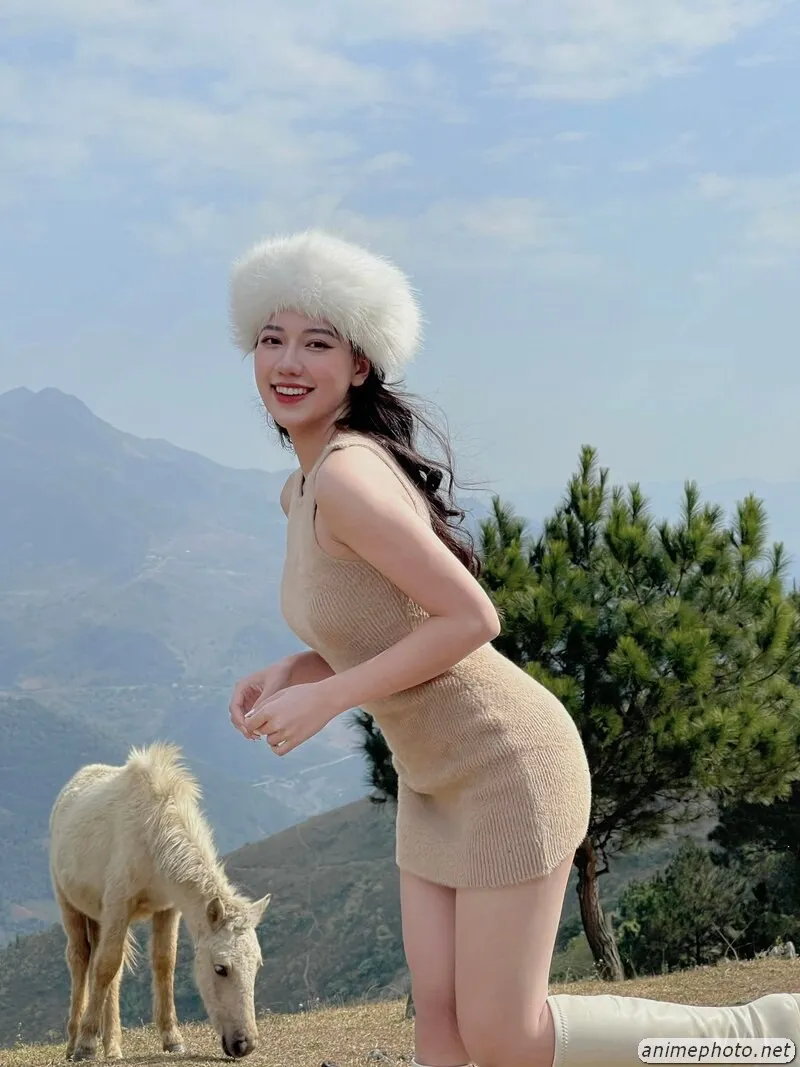 ảnh nguyễn thục anh 2