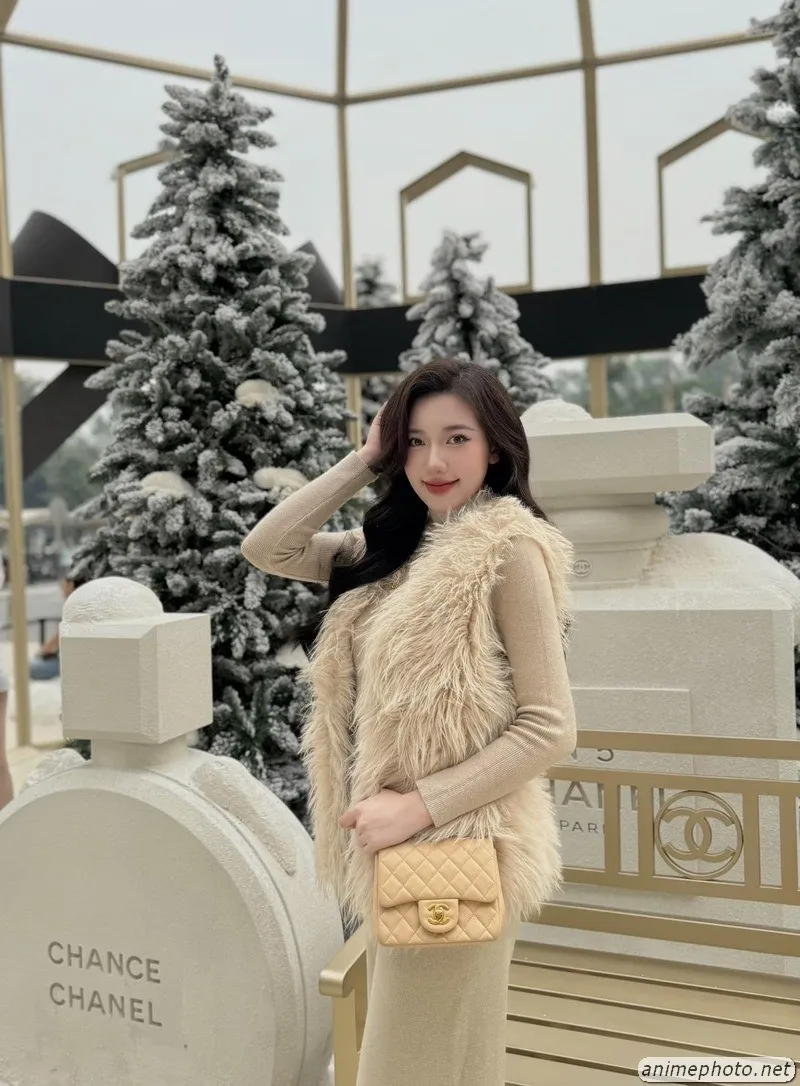 ảnh nguyễn thục anh 33