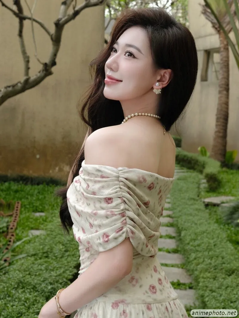 ảnh nguyễn thục anh 37