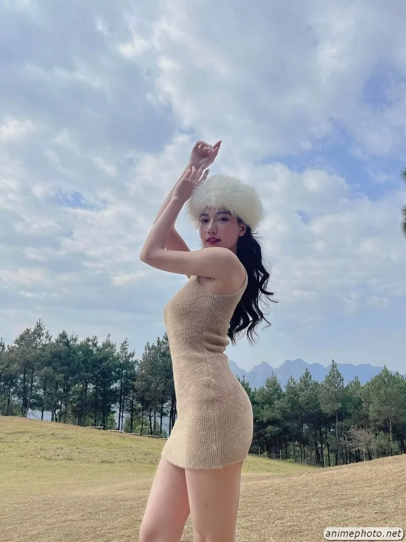 ảnh nguyễn thục anh 4