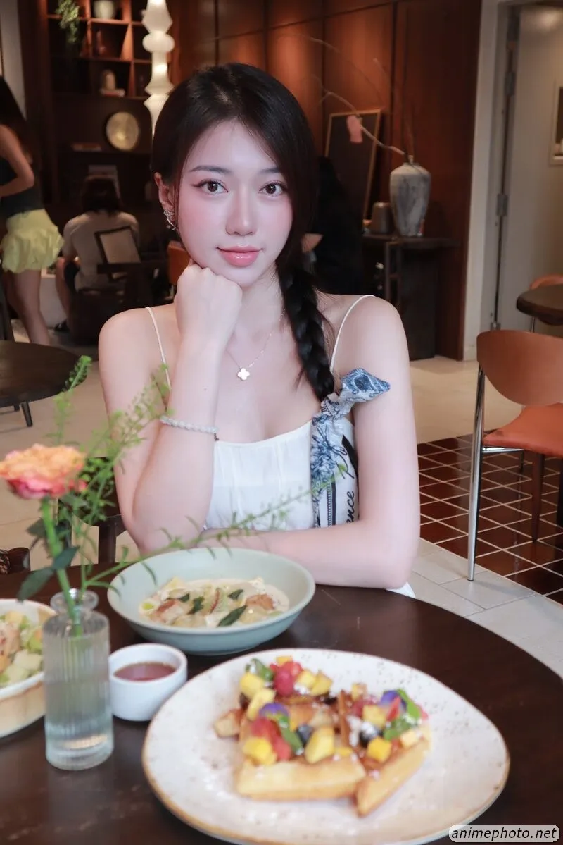 ảnh nguyễn thục anh 40