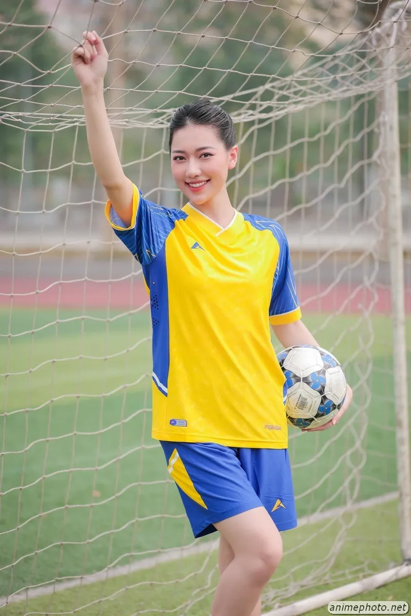 ảnh nguyễn thục anh 5