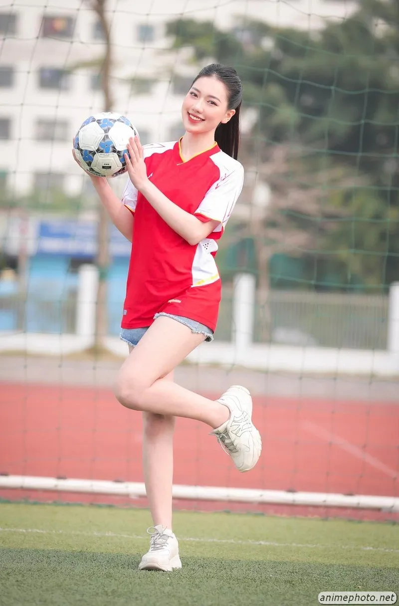 ảnh nguyễn thục anh 6