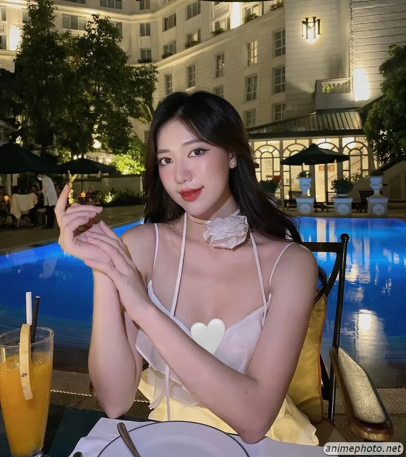 ảnh nguyễn thục anh 9