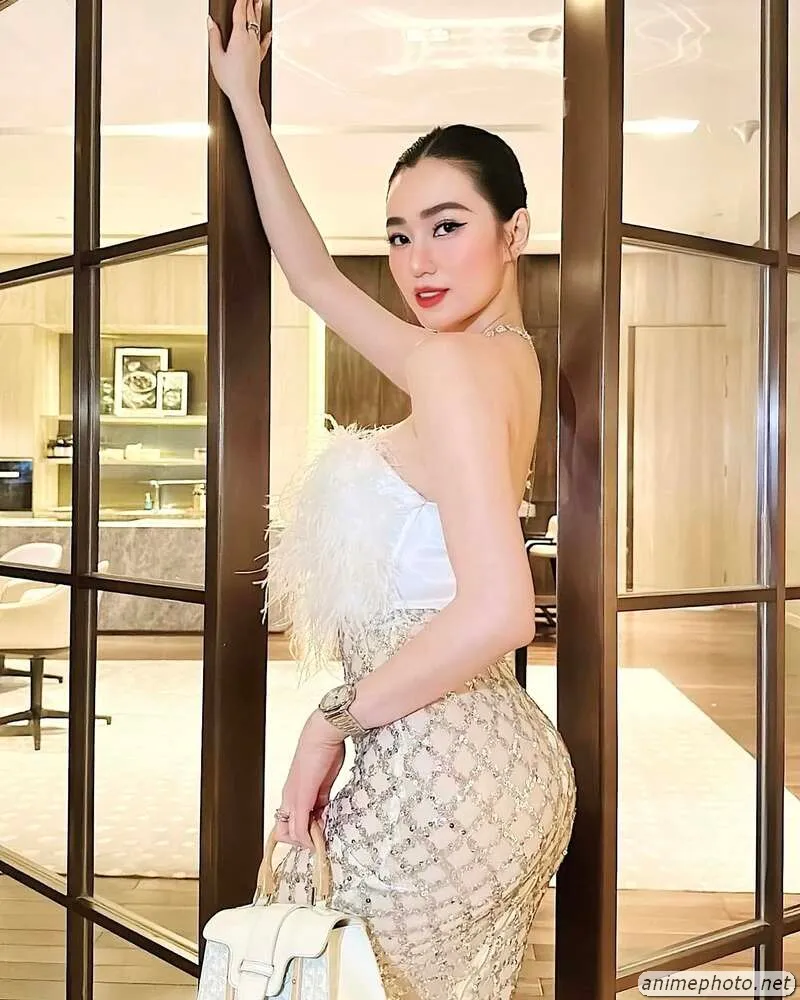 ảnh nude Khánh My 15