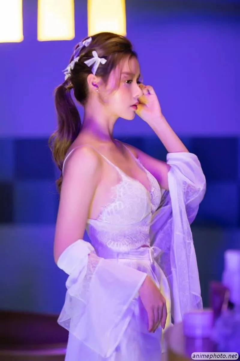 ảnh nude Midu 1