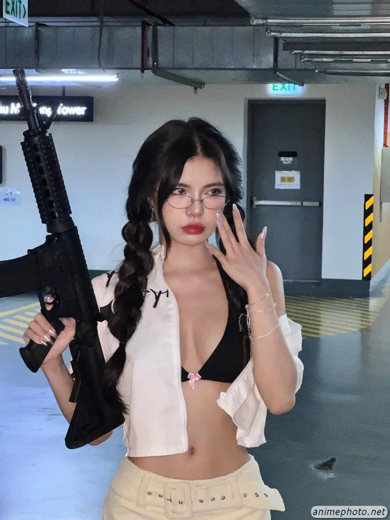 ảnh nude mai dora 1