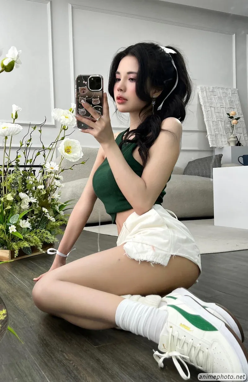 ảnh nude mai dora 23
