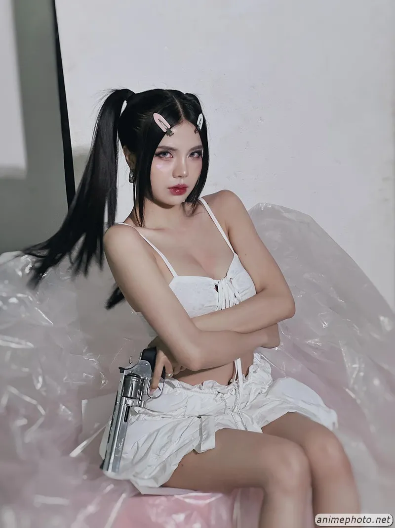 ảnh nude mai dora