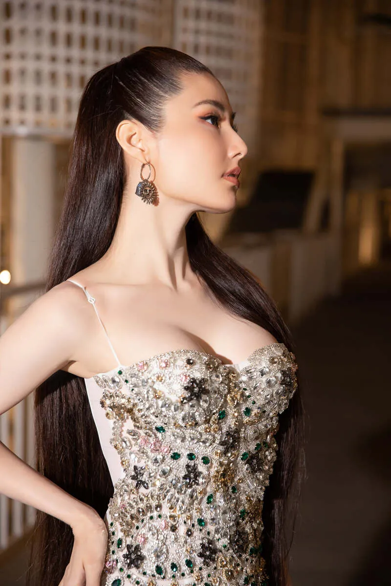 diễm my 9x nude ko che