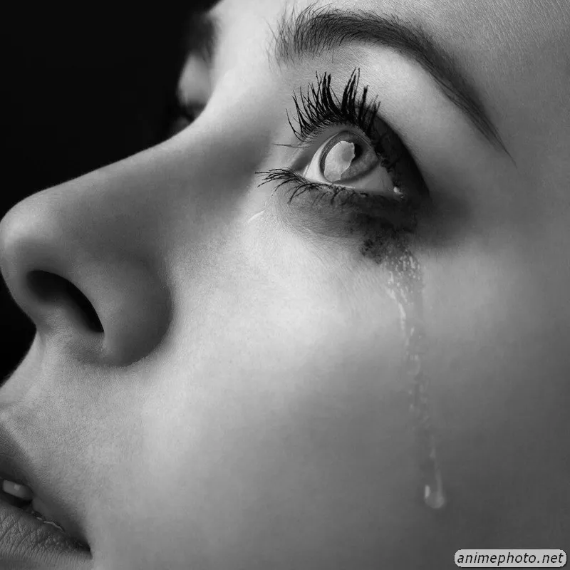 feeling-broken-girl-dp