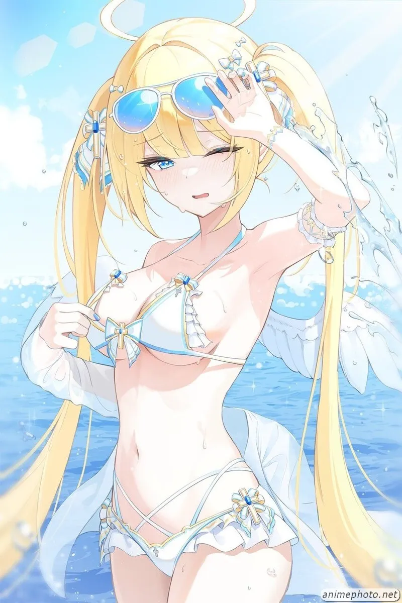 gái anime mặc bikini