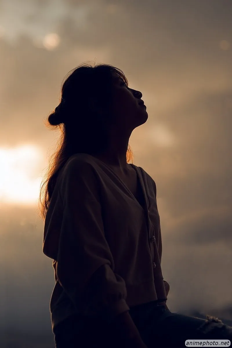 girl-crying-silently-dp