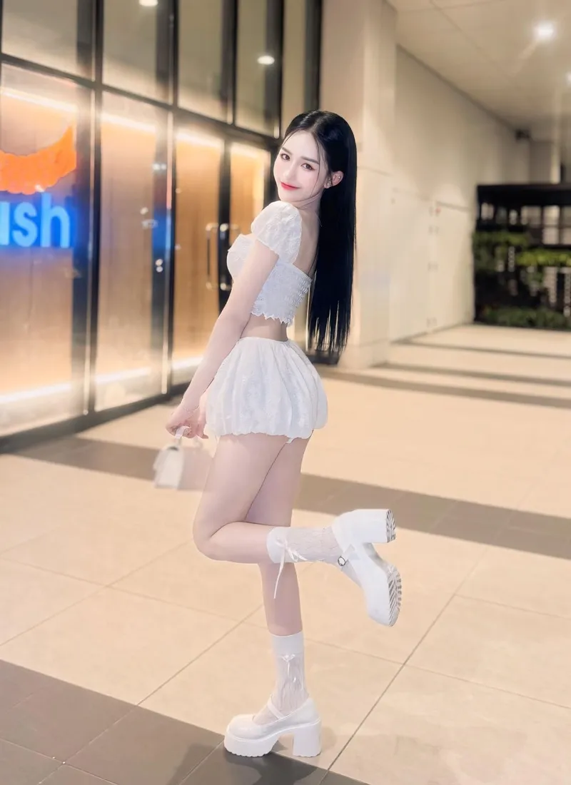 nude kim thảo anh 1