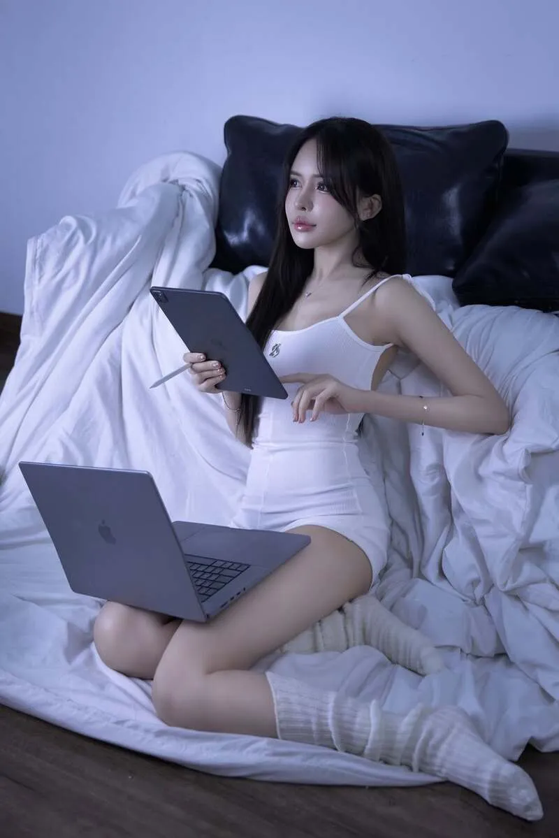 nude kim thảo anh 7