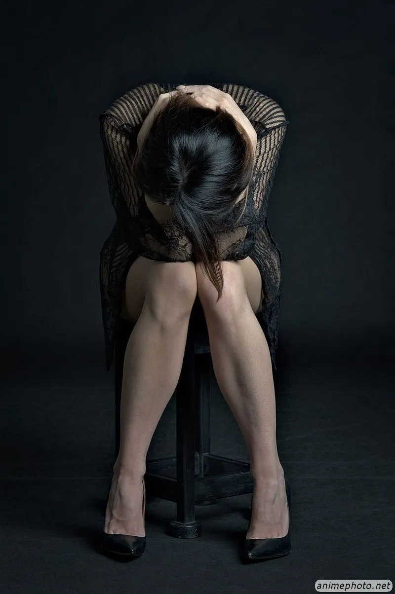 sad-girl-dp-for-Instagram