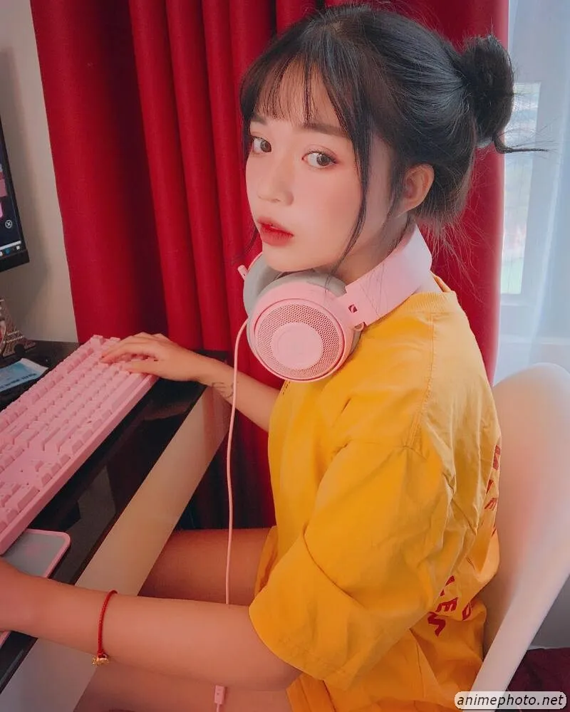 ảnh Linh Ngọc Đàm 2