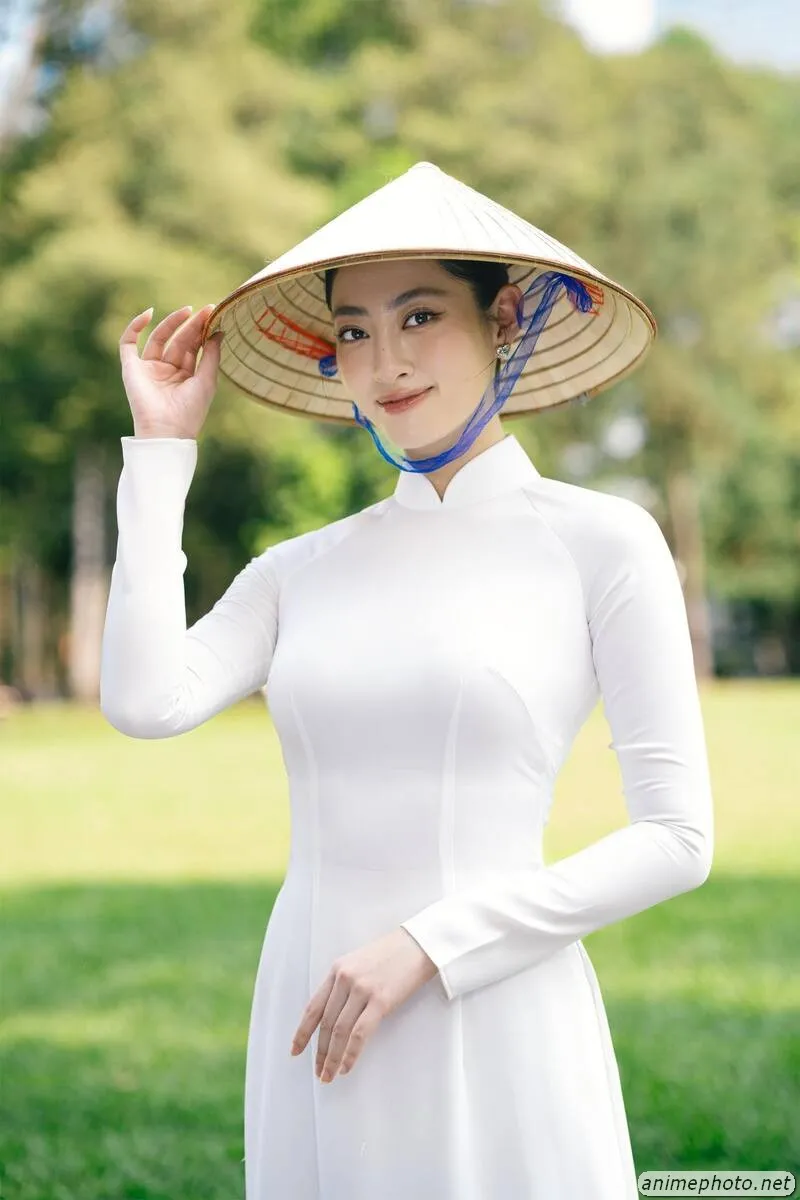 ảnh Lương Thùy Linh 14