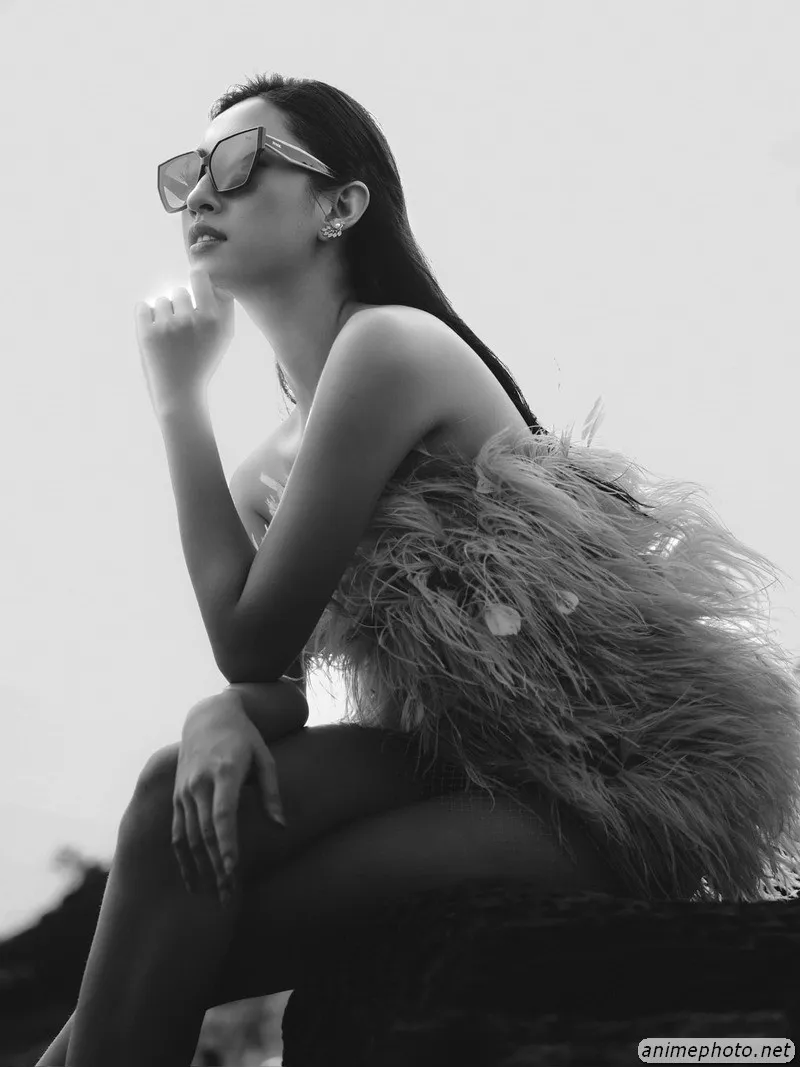 ảnh Lương Thùy Linh 19