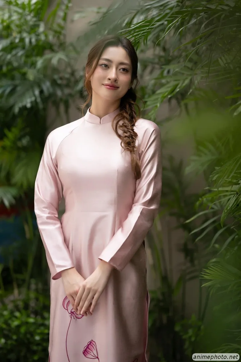 ảnh Lương Thùy Linh 9