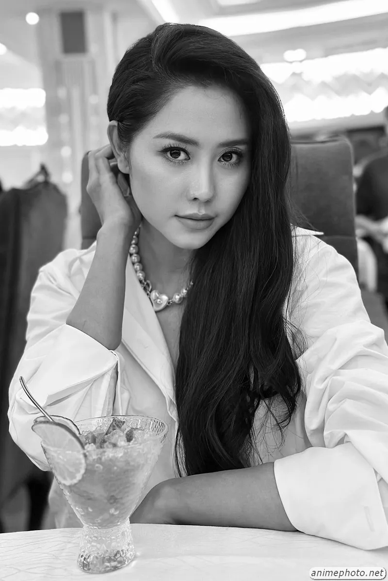 ảnh tường vy 12