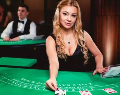 Dealer Trong Casino Là Ai? Hé Lộ Công Việc Ít Người Hiểu Đúng
