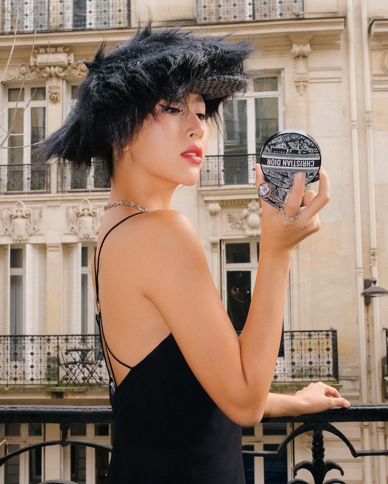 Quỳnh Anh Shyn bikini