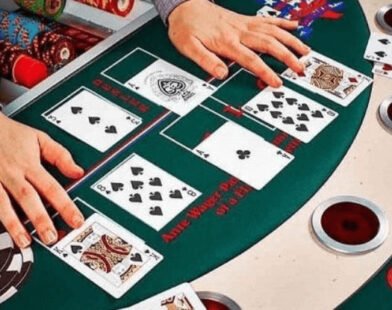 Hướng dẫn cách đọc và hiểu bài tẩy khi chơi Poker