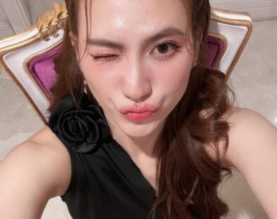 Kho ảnh Phương Anh Đào 35 sắc thái khiến cô nàng chìm nghỉm trước mặt fan