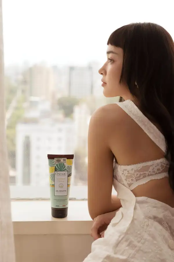 ảnh châu bùi cởi đồ