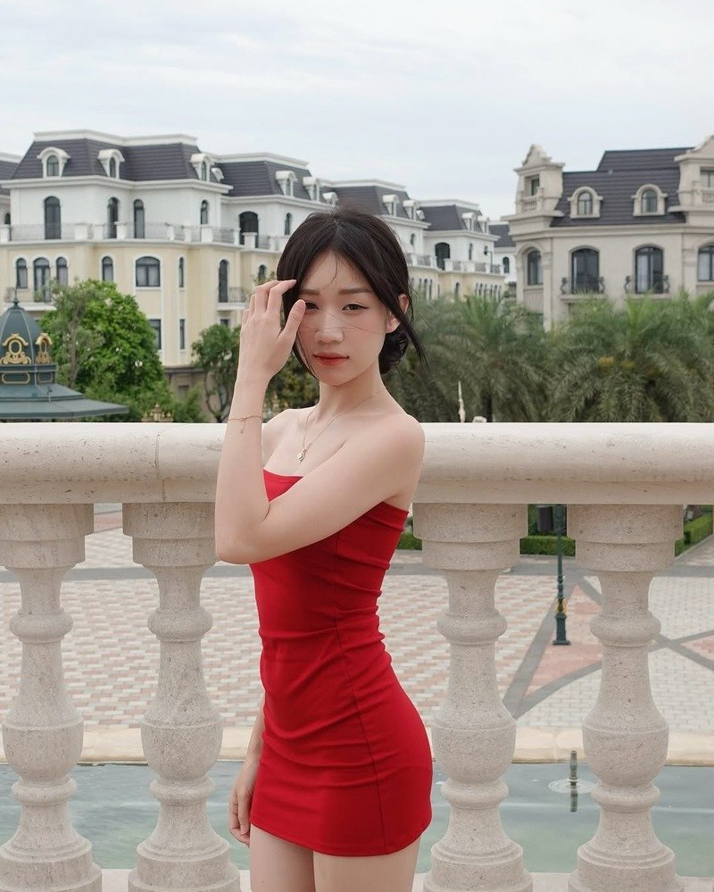 ảnh sex Hoàng Lan Anh 2